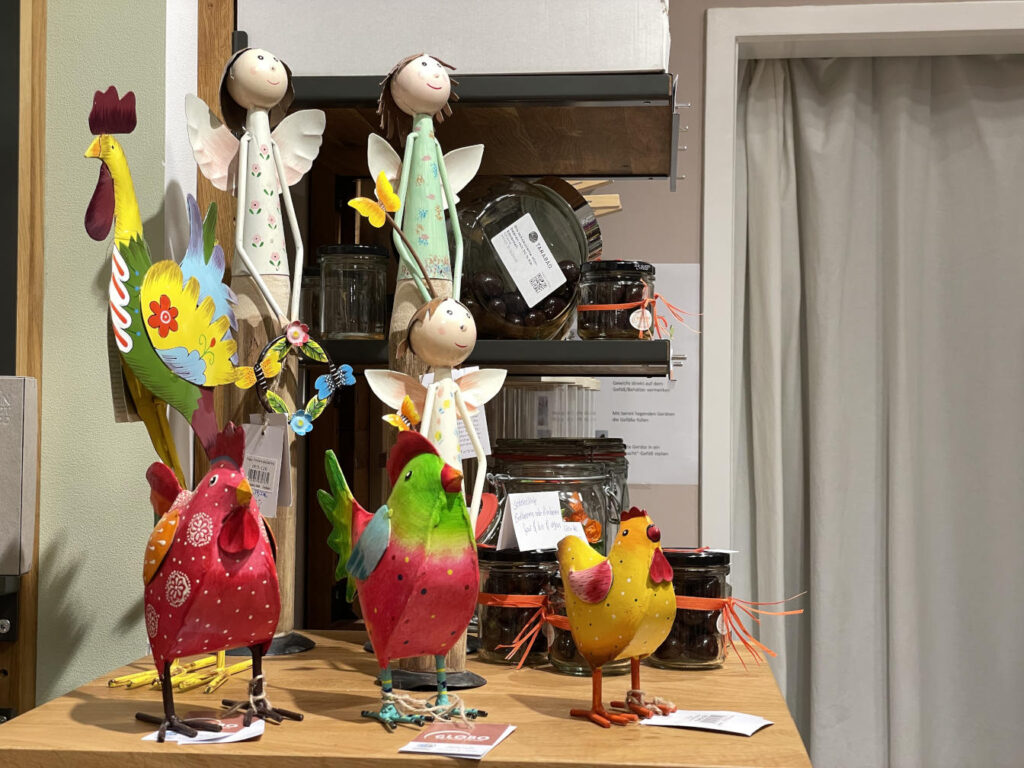 Kunsthandwerklich hergestellte Blechfiguren
