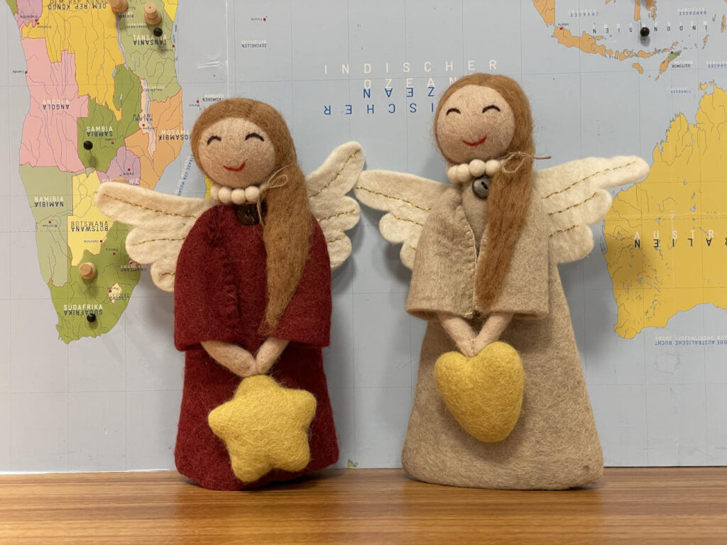 Zwei Engel aus Wollfilz